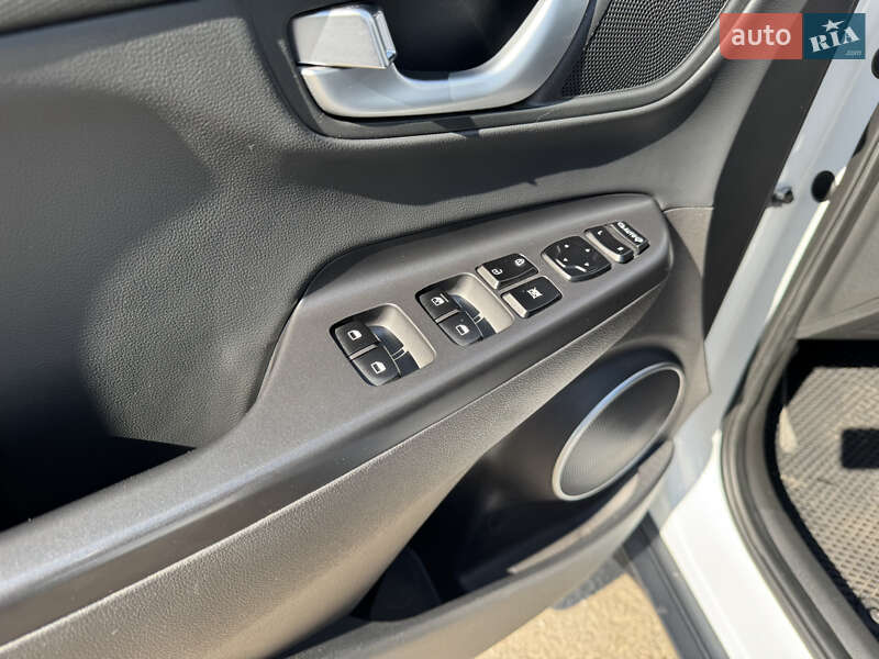 Внедорожник / Кроссовер Hyundai Encino EV 2021 в Полтаве