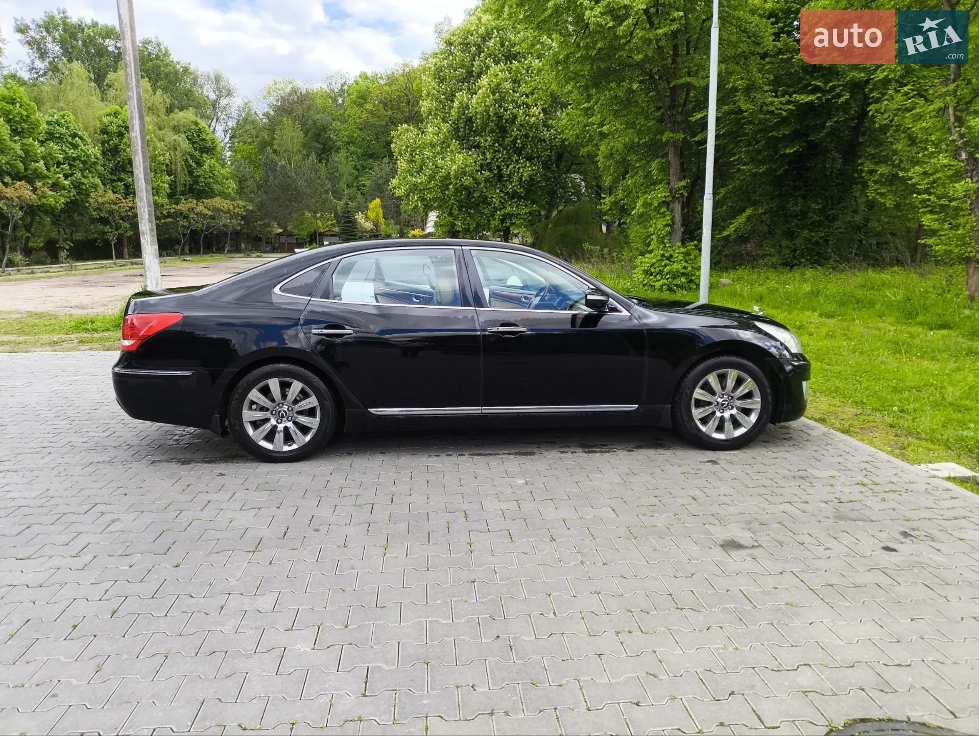 2011 Hyundai Equus - мініатюра 2