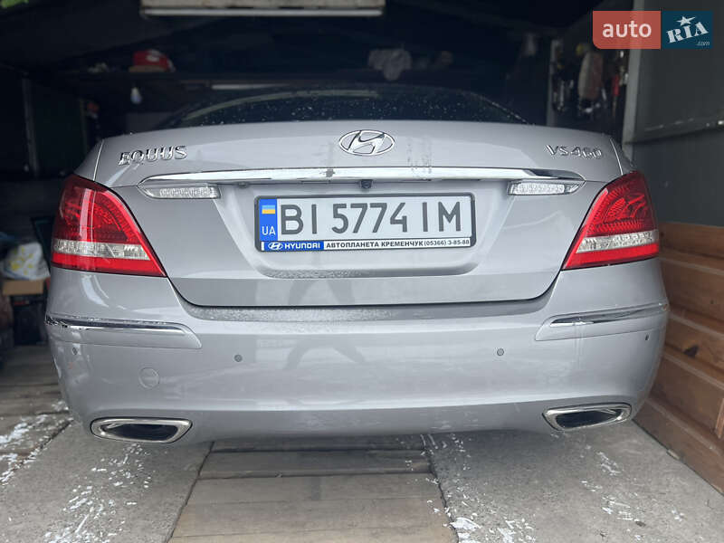 Седан Hyundai Equus 2012 в Кременчуці