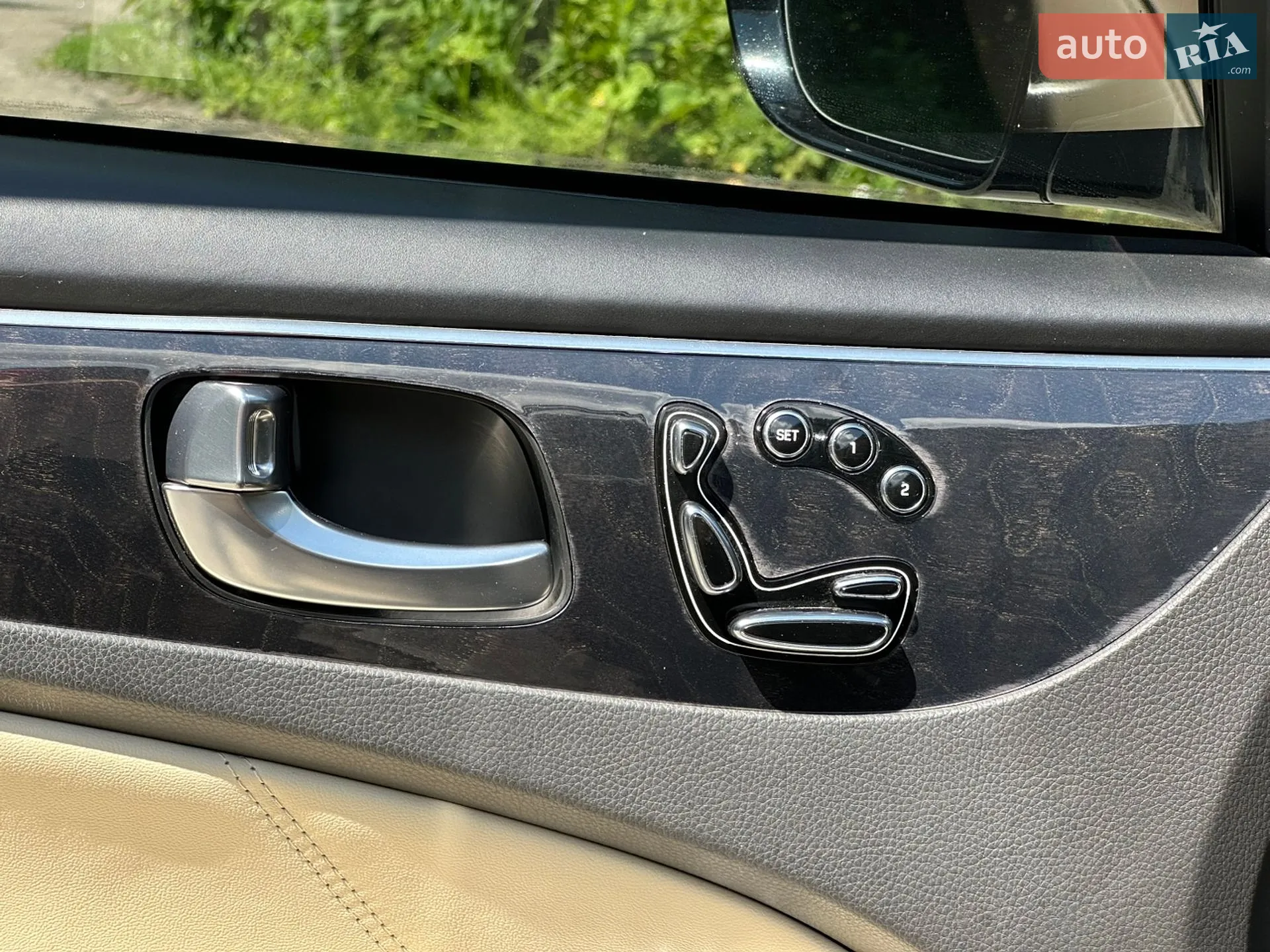 2015 Hyundai Equus - мініатюра 29
