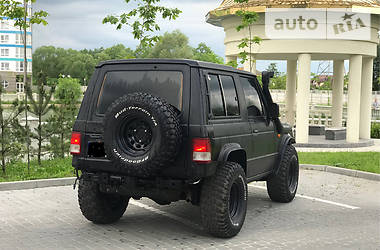 Позашляховик / Кросовер Hyundai Galloper 2001 в 