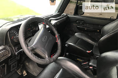 Позашляховик / Кросовер Hyundai Galloper 2001 в 