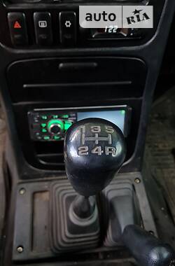 Позашляховик / Кросовер Hyundai Galloper 1998 в 