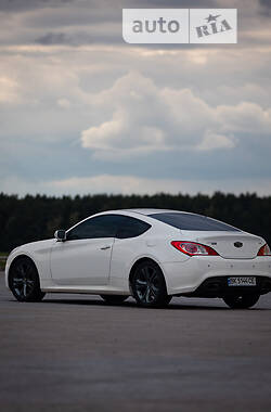 Купе Hyundai Genesis Coupe 2011 в 