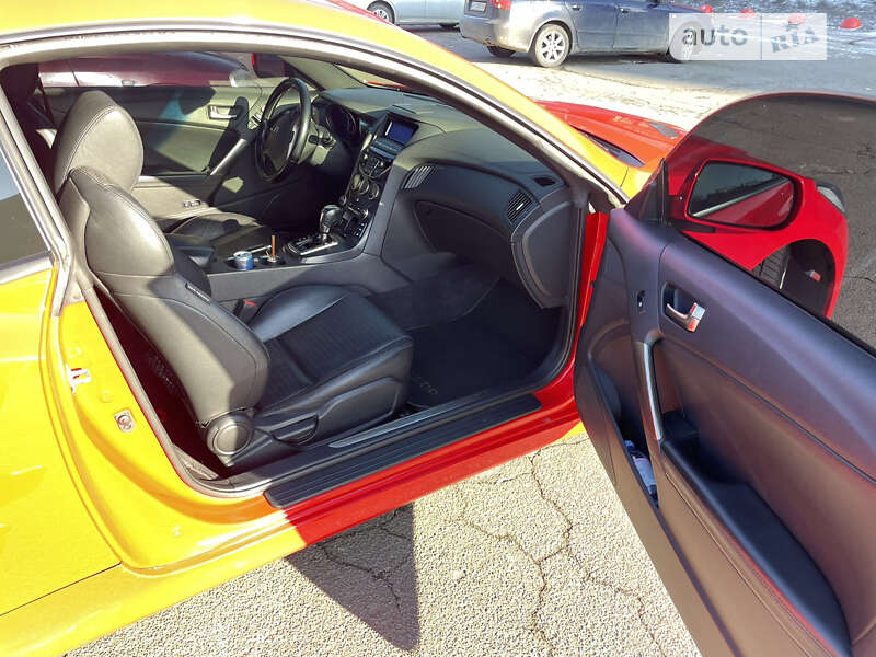 Купе Hyundai Genesis Coupe 2012 в Киеве