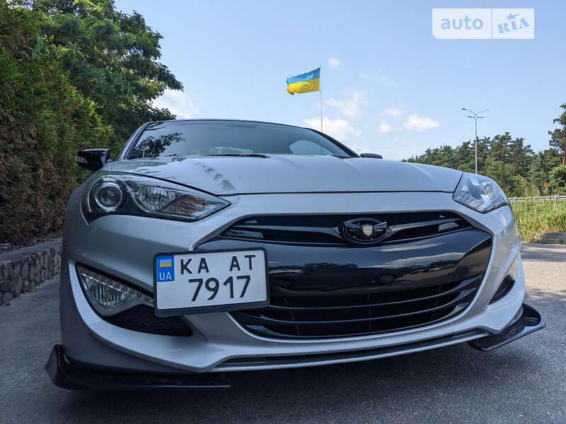 Купе Hyundai Genesis Coupe 2016 в Києві