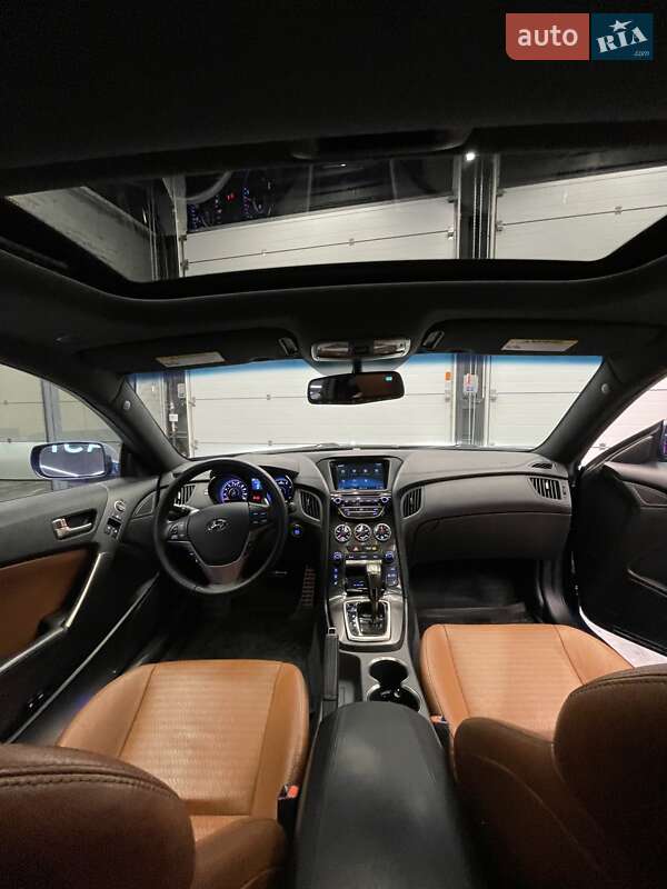 Купе Hyundai Genesis Coupe 2015 в Киеве