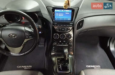 Купе Hyundai Genesis Coupe 2013 в 