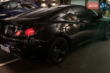 Купе Hyundai Genesis Coupe 2010 в 