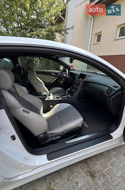 Купе Hyundai Genesis Coupe 2013 в 