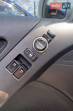 Купе Hyundai Genesis Coupe 2012 в 
