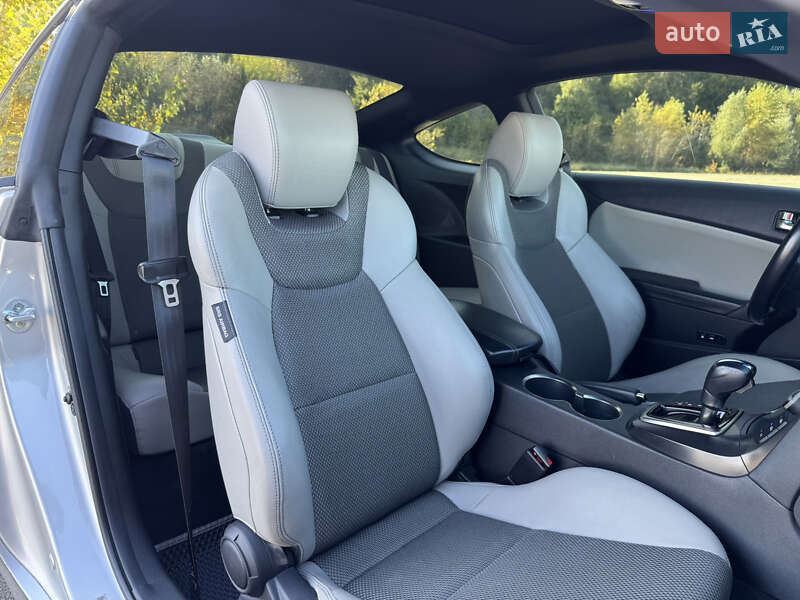 Купе Hyundai Genesis Coupe 2013 в Киеве