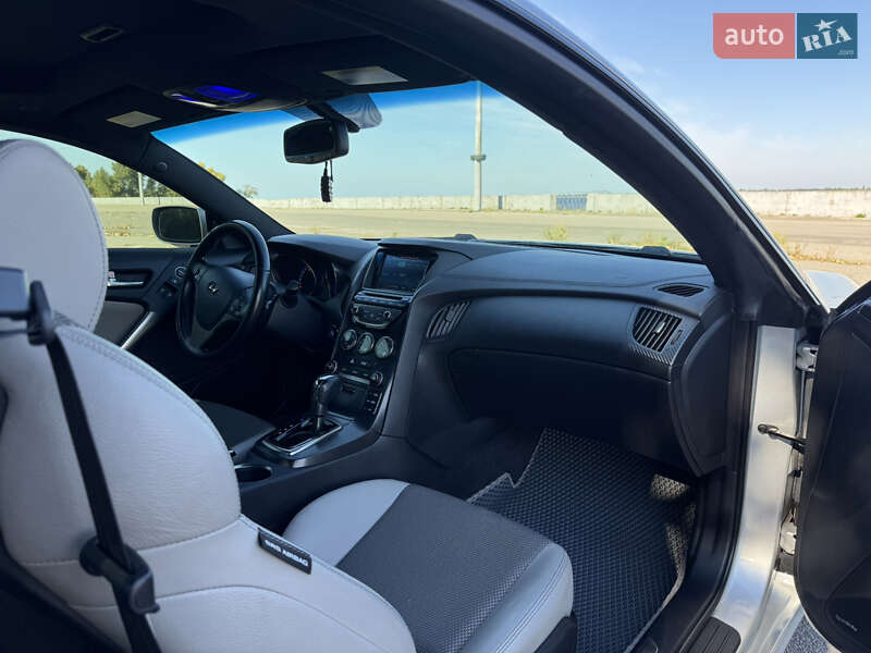 Купе Hyundai Genesis Coupe 2013 в Киеве