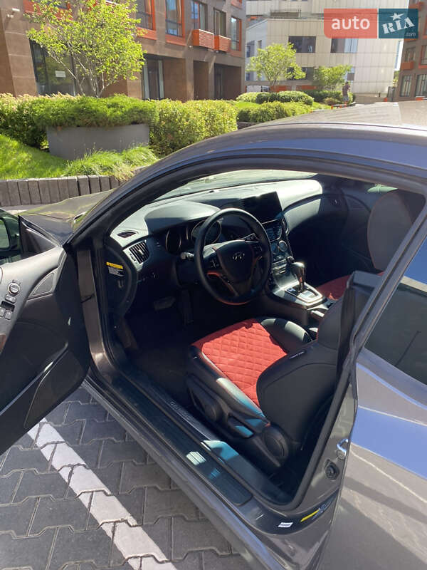 Купе Hyundai Genesis Coupe 2012 в Кременчуге