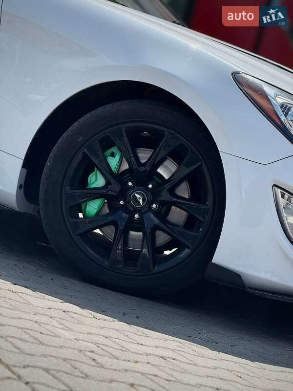 Купе Hyundai Genesis Coupe 2014 в Чернівцях фото 15 Купе Hyundai Genesis Coupe 2014 в Чернівцях