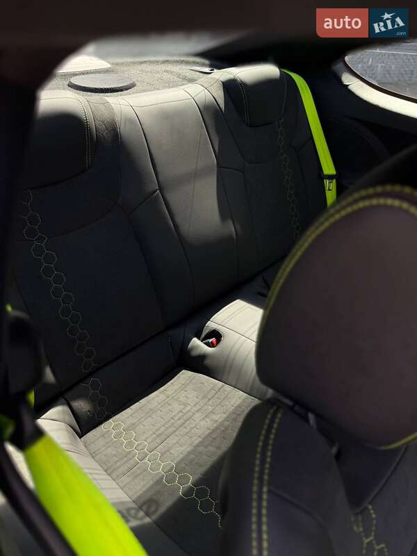 Купе Hyundai Genesis Coupe 2014 в Чернівцях фото 21 Купе Hyundai Genesis Coupe 2014 в Чернівцях