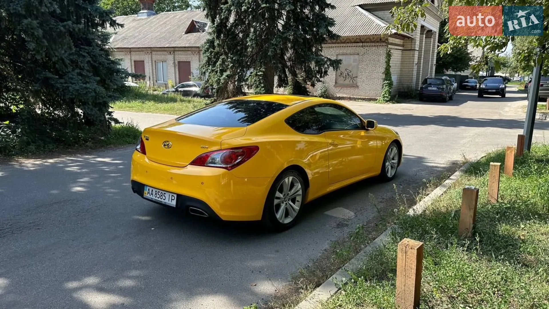 2010 Hyundai Genesis Coupe - мініатюра 3