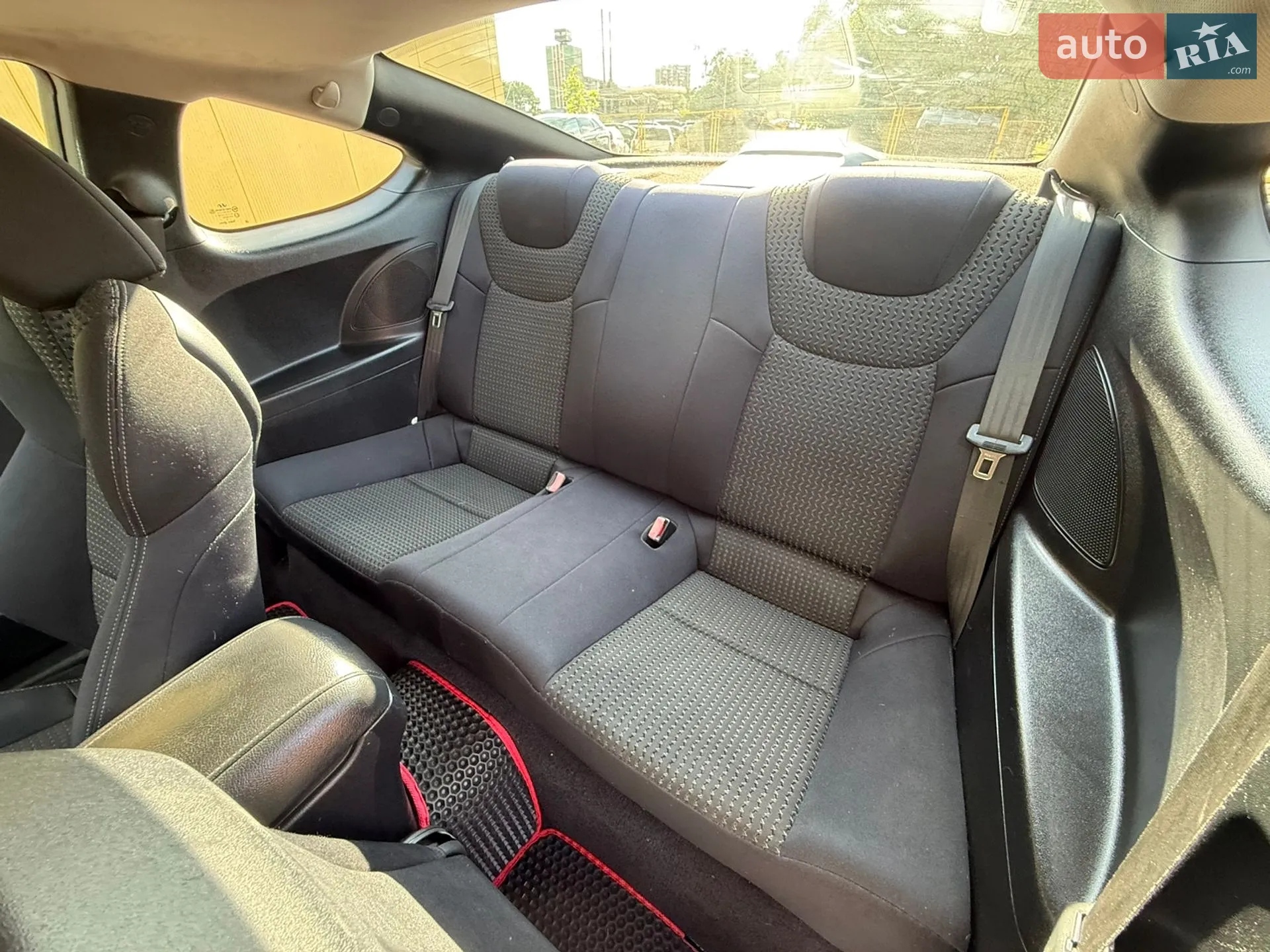 2010 Hyundai Genesis Coupe - мініатюра 22