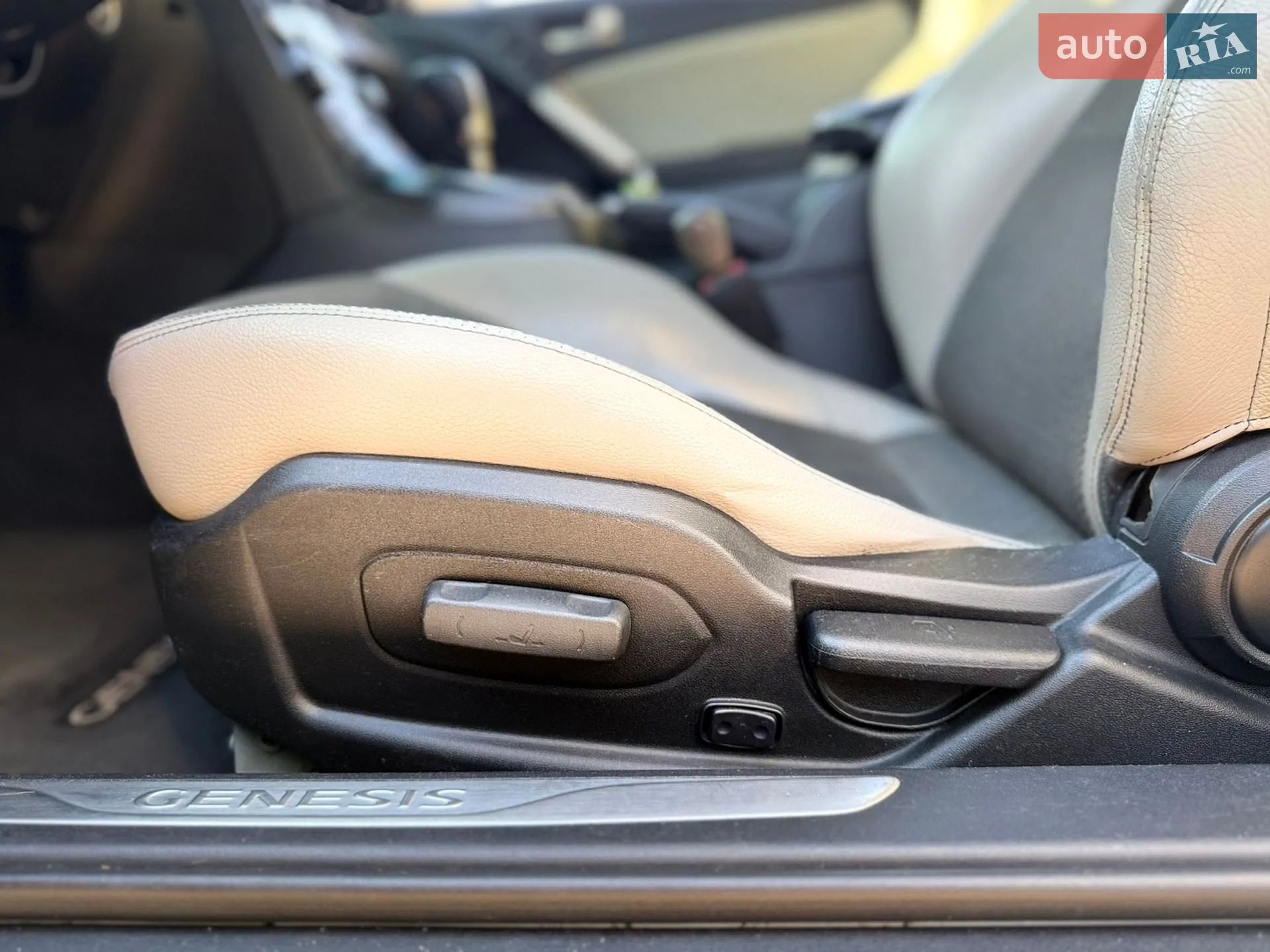 Hyundai Genesis Coupe 2012 VIN KMHHT6KD1DU096700 фото оголошення 29 з 46