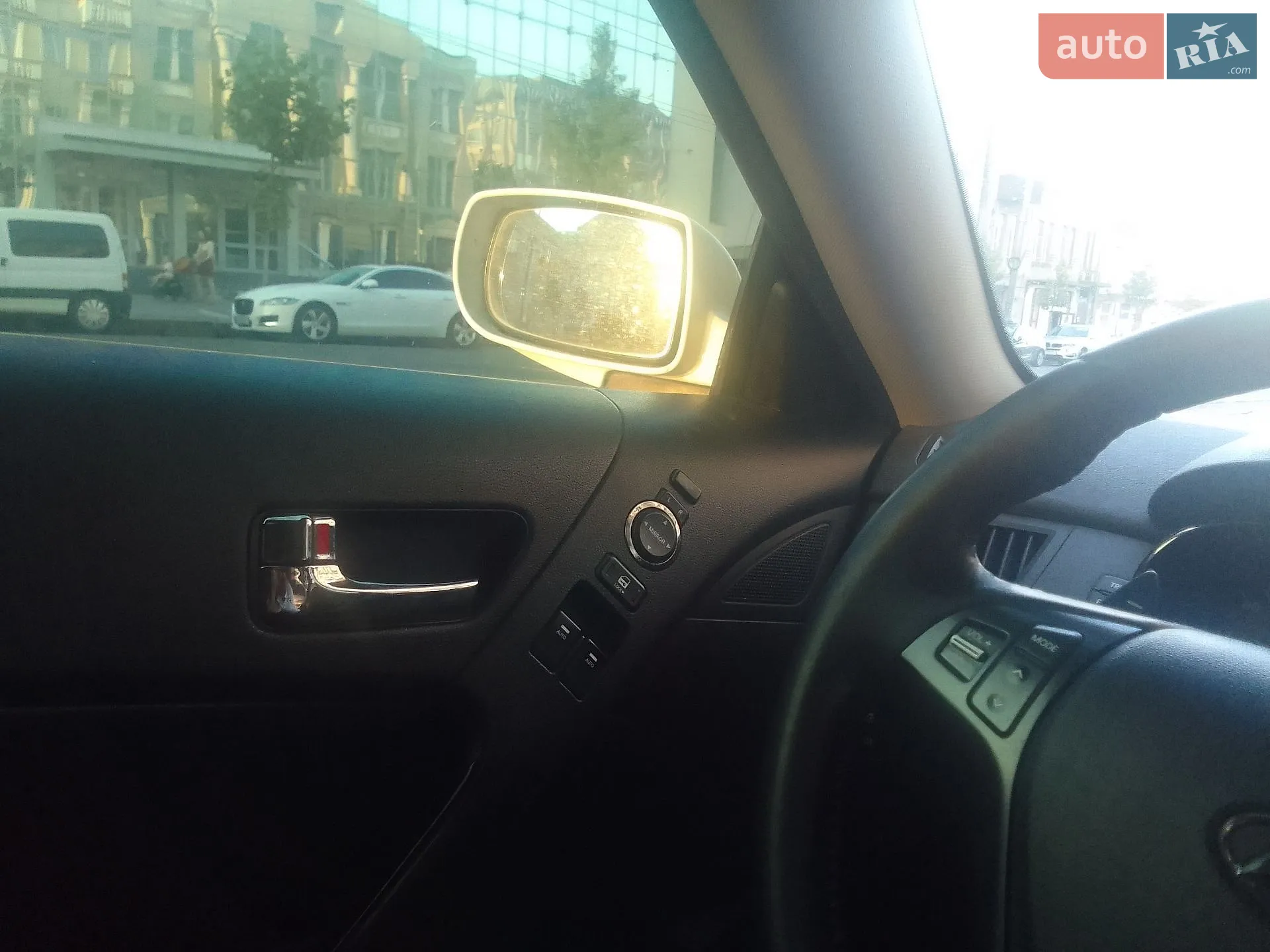 2011 Hyundai Genesis Coupe - мініатюра 4