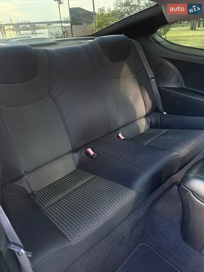 2010 Hyundai Genesis Coupe - мініатюра 31