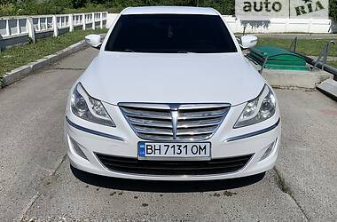 Седан Hyundai Genesis 2013 в Одессе