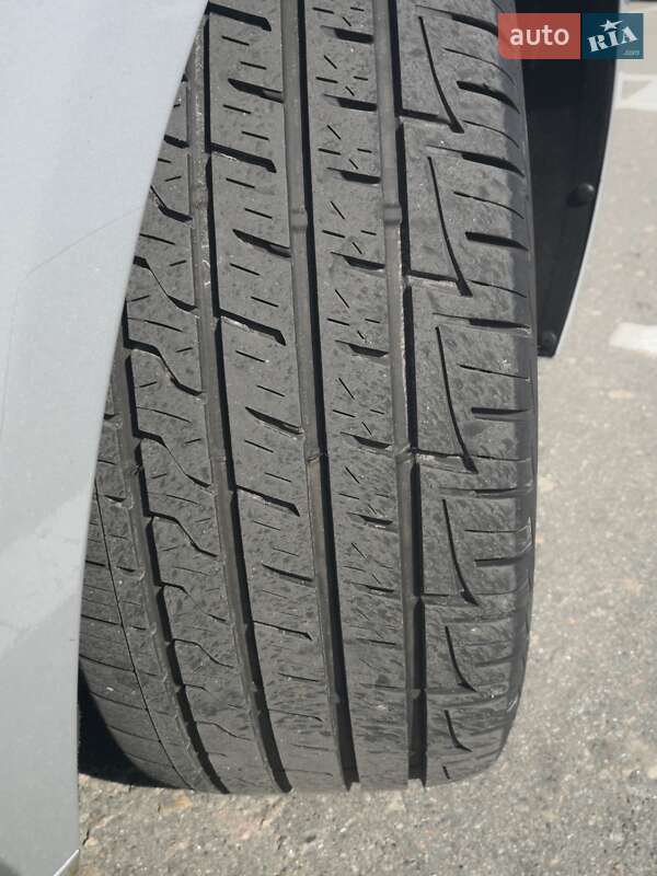 Седан Hyundai Genesis 2014 в Києві