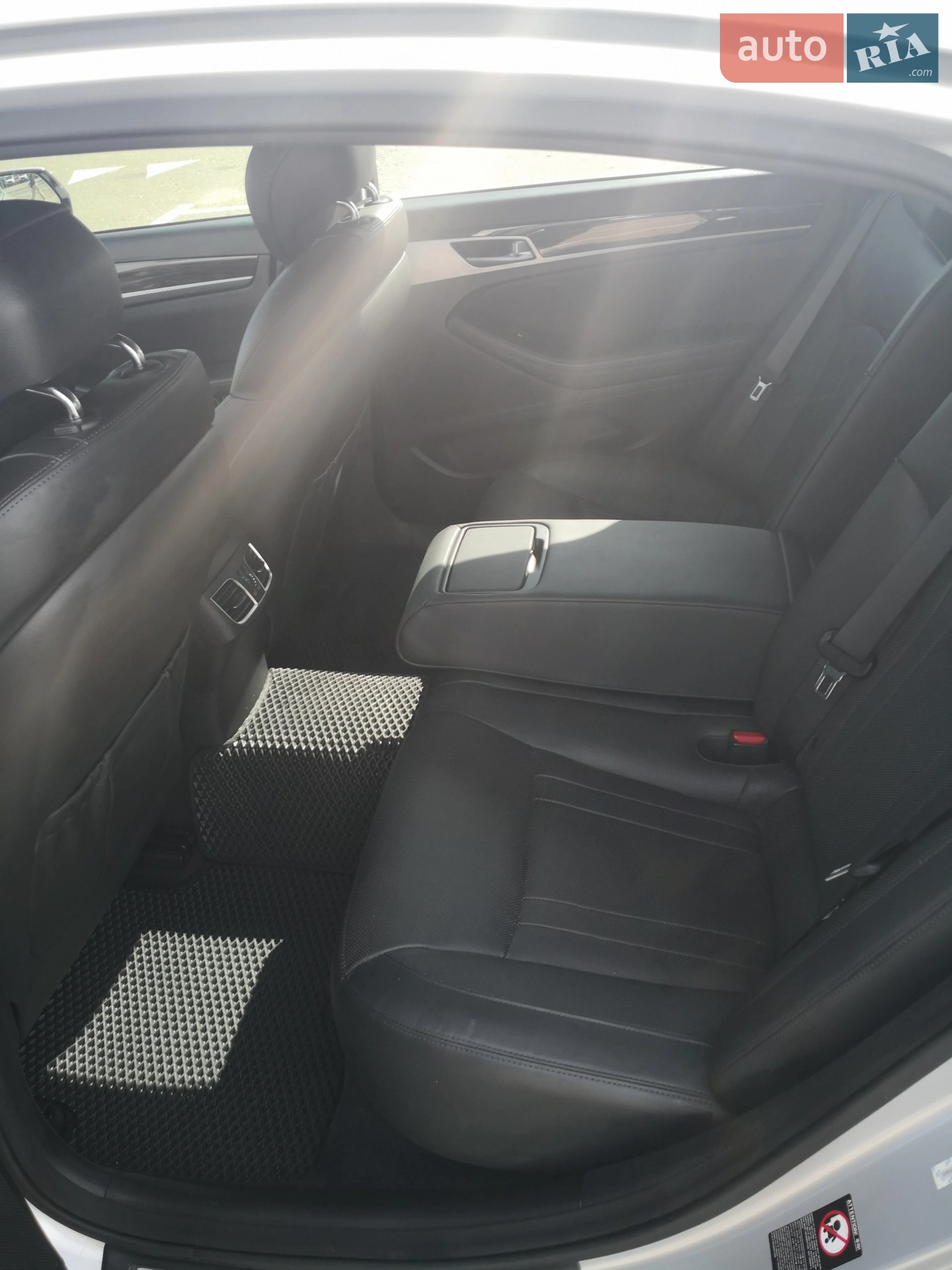 2014 Hyundai Genesis - мініатюра 6