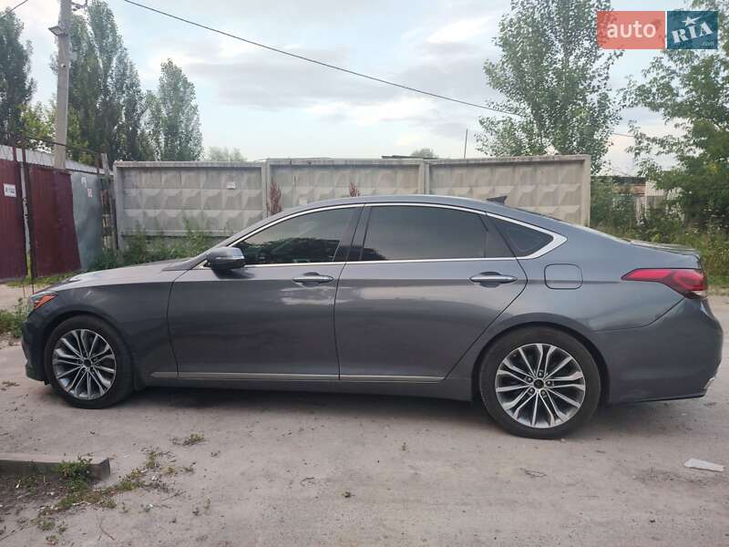 Седан Hyundai Genesis 2015 в Киеве