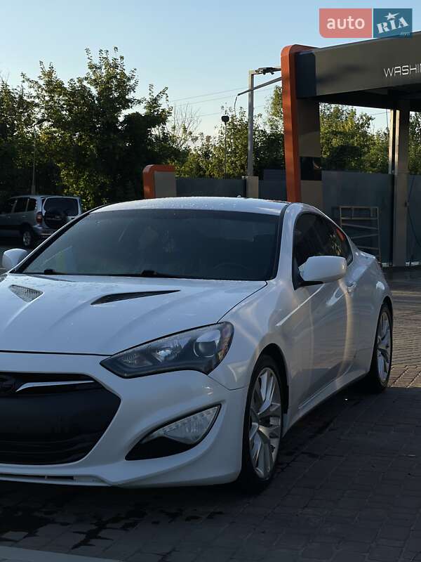 Купе Hyundai Genesis 2013 в Харькове