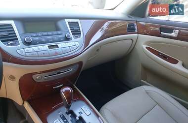 Седан Hyundai Genesis 2013 в Киеве