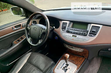 Седан Hyundai Genesis 2008 в 