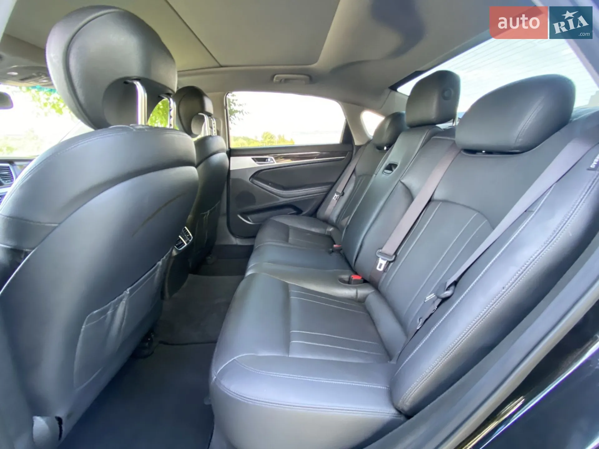 2015 Hyundai Genesis - мініатюра 24