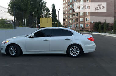 Седан Hyundai Genesis 2013 в Василькові