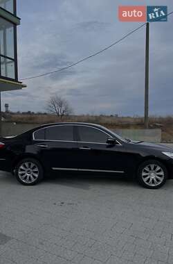 Седан Hyundai Genesis 2009 в Сокале