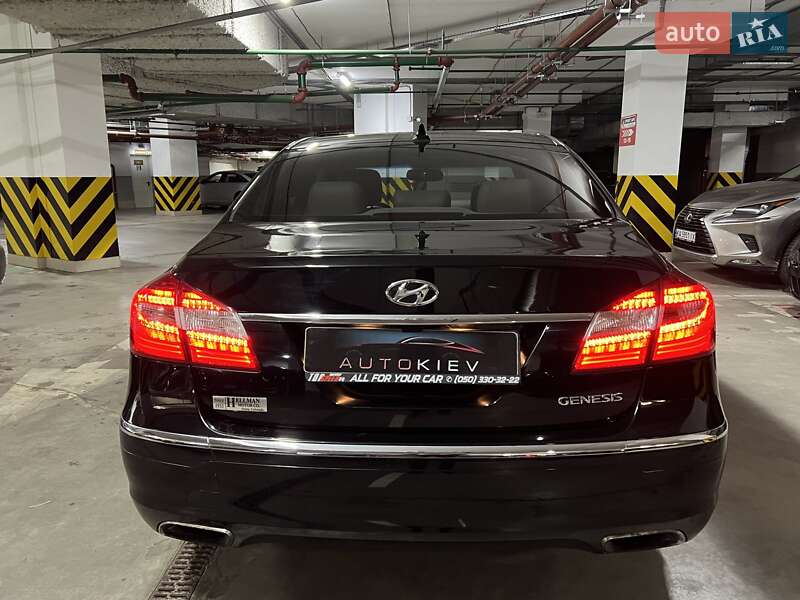 Седан Hyundai Genesis 2013 в Киеве