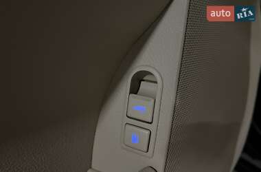 Седан Hyundai Genesis 2013 в Києві