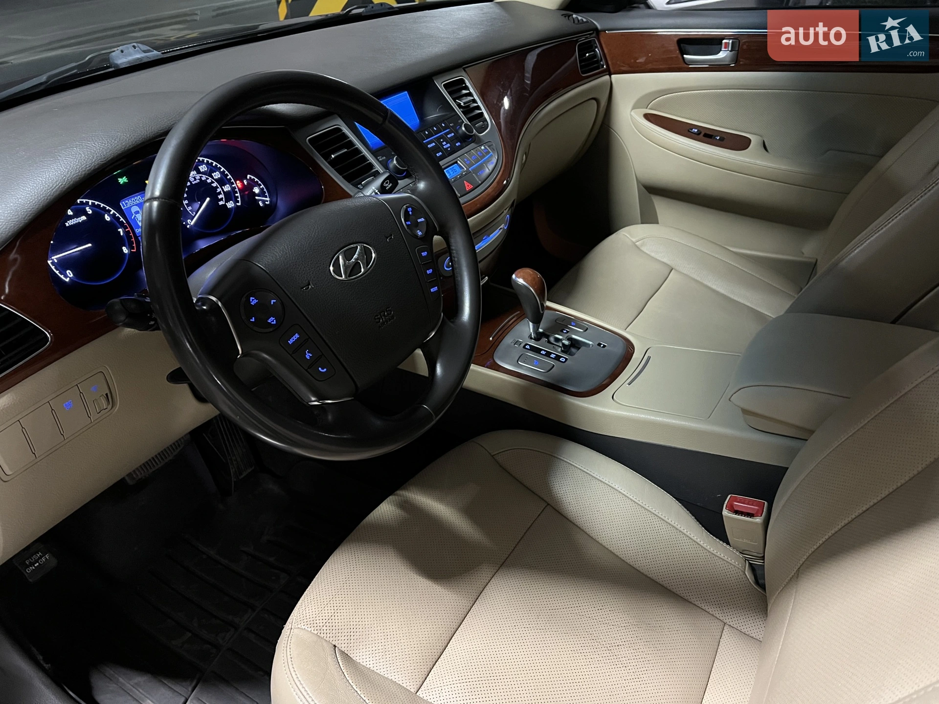 2013 Hyundai Genesis - мініатюра 26