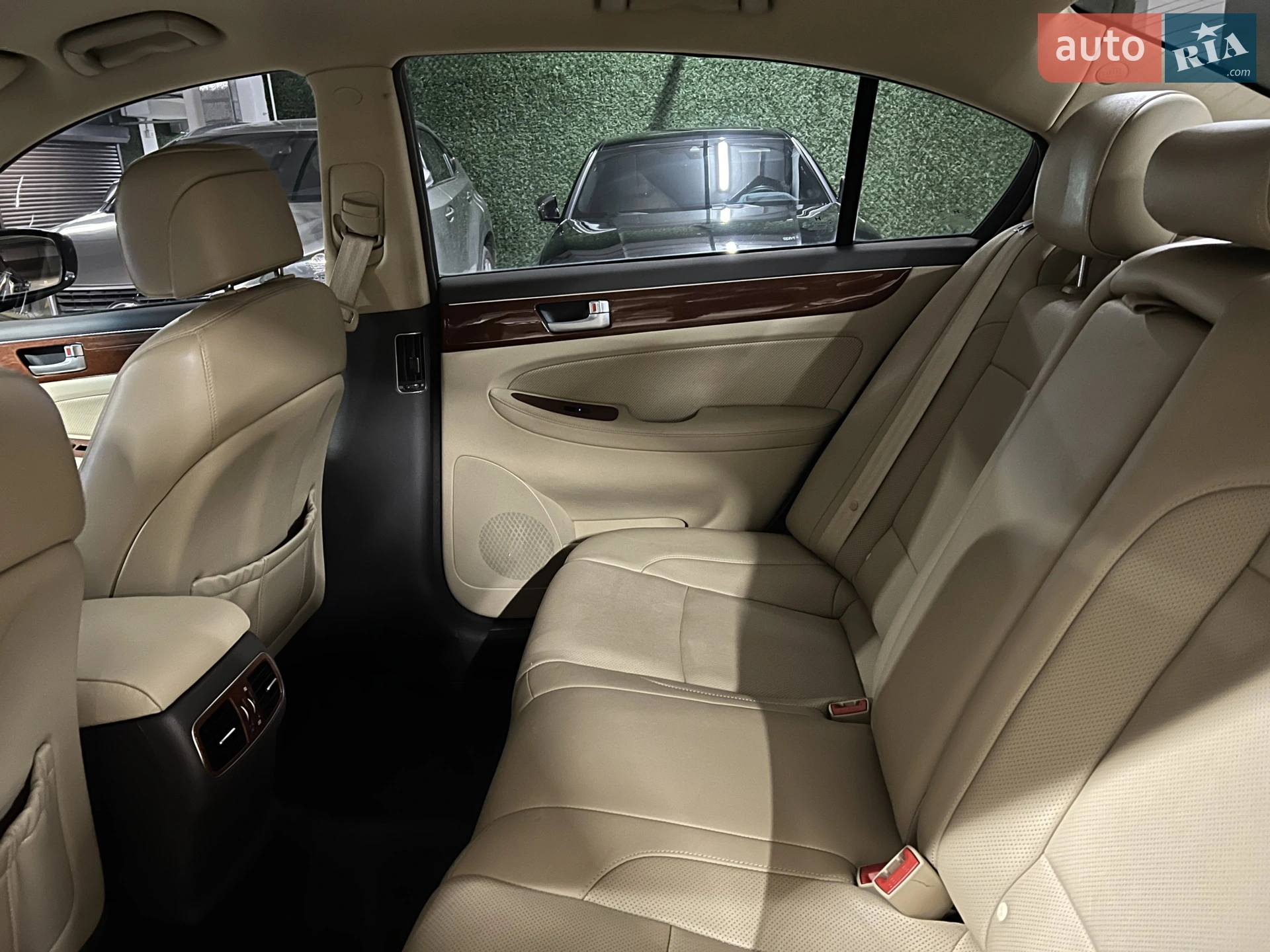 2013 Hyundai Genesis - мініатюра 41