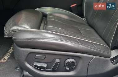 Седан Hyundai Genesis 2014 в 