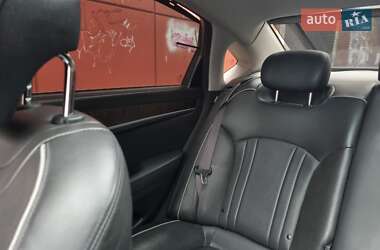 Седан Hyundai Genesis 2014 в 