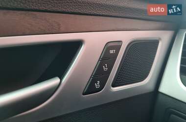Седан Hyundai Genesis 2014 в 
