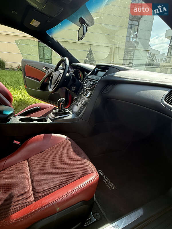 Купе Hyundai Genesis 2012 в Киеве фото 14 Купе Hyundai Genesis 2012 в Киеве