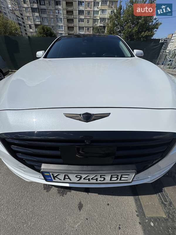 Седан Hyundai Genesis 2015 в Киеве фото 3 Седан Hyundai Genesis 2015 в Киеве