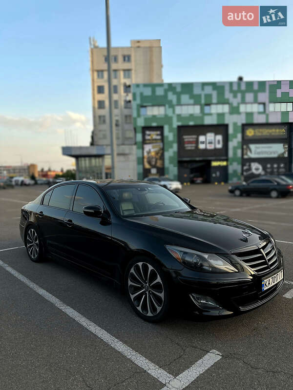 Седан Hyundai Genesis 2011 в Киеве