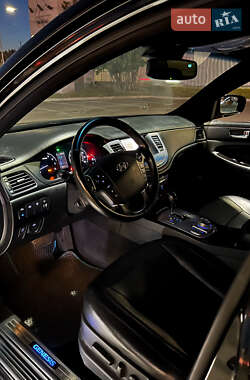 Седан Hyundai Genesis 2011 в Києві
