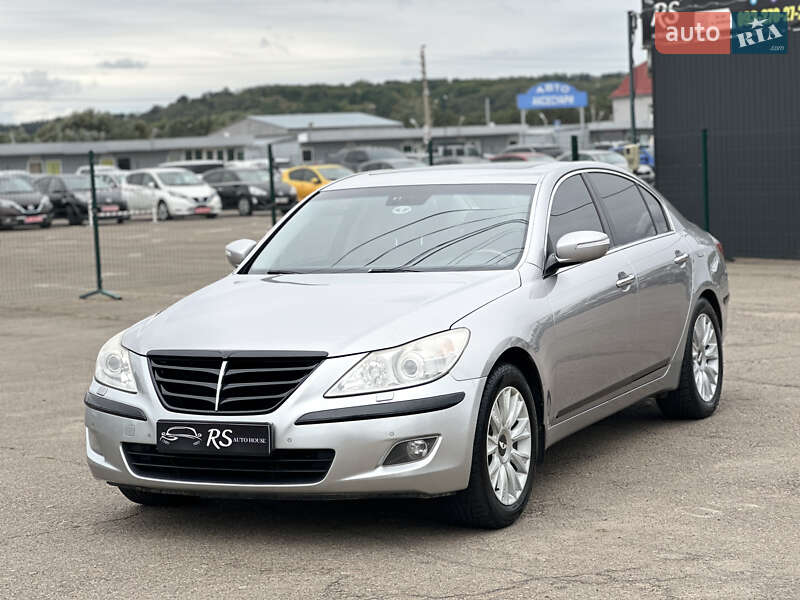 Седан Hyundai Genesis 2008 в Киеве