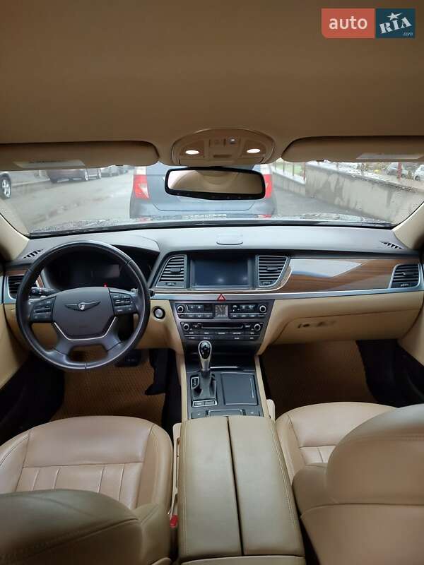 Седан Hyundai Genesis 2015 в Киеве