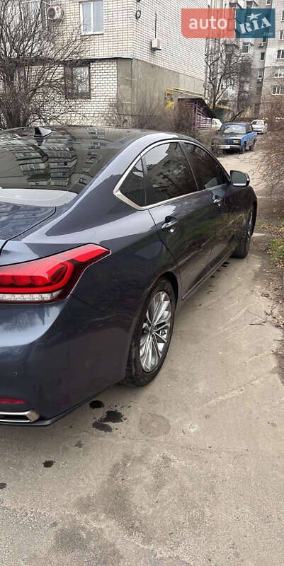 Седан Hyundai Genesis 2015 в Кременчуге