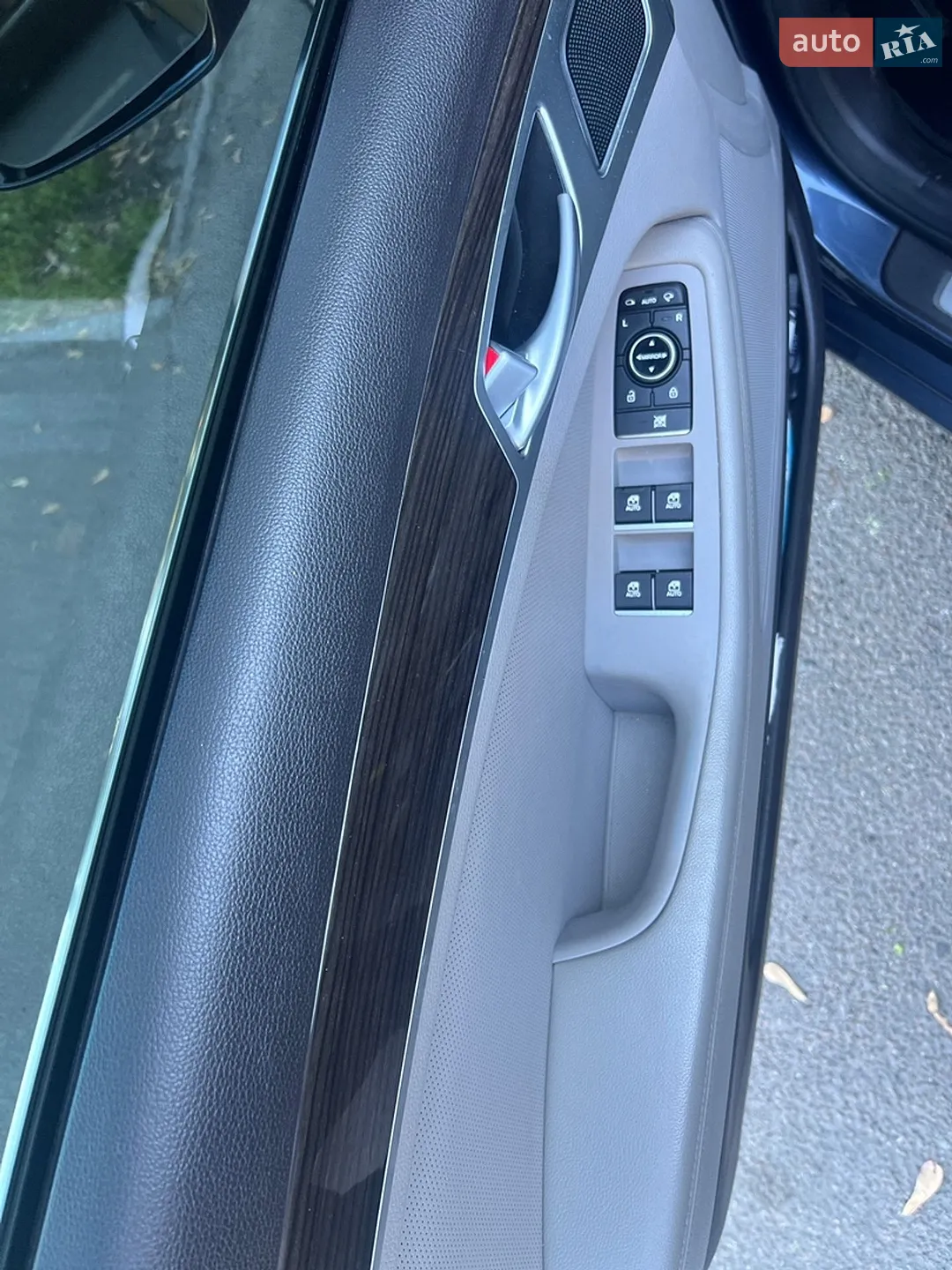 2015 Hyundai Genesis - мініатюра 8